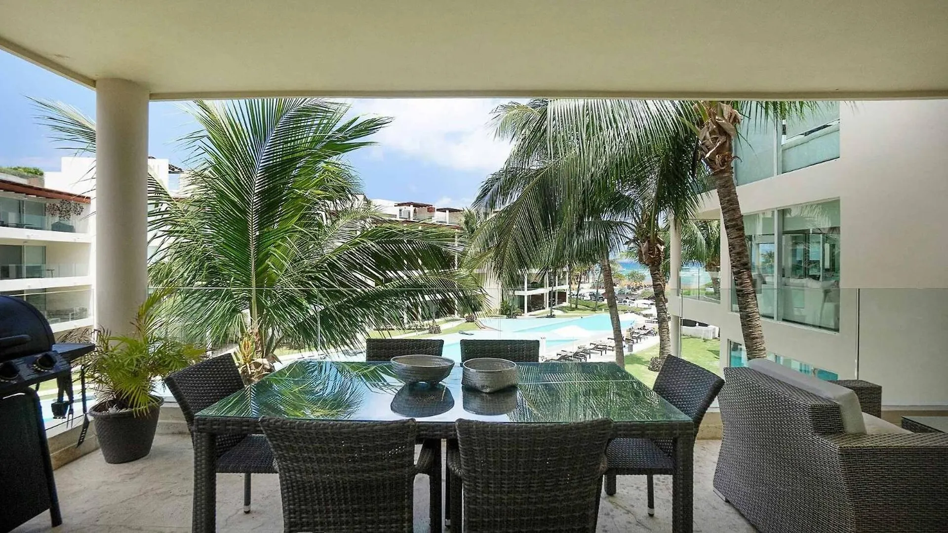 **** מלון דירות פלאייה דל כרמן The Elements Oceanfront & Beachside Condo Hotel מקסיקו