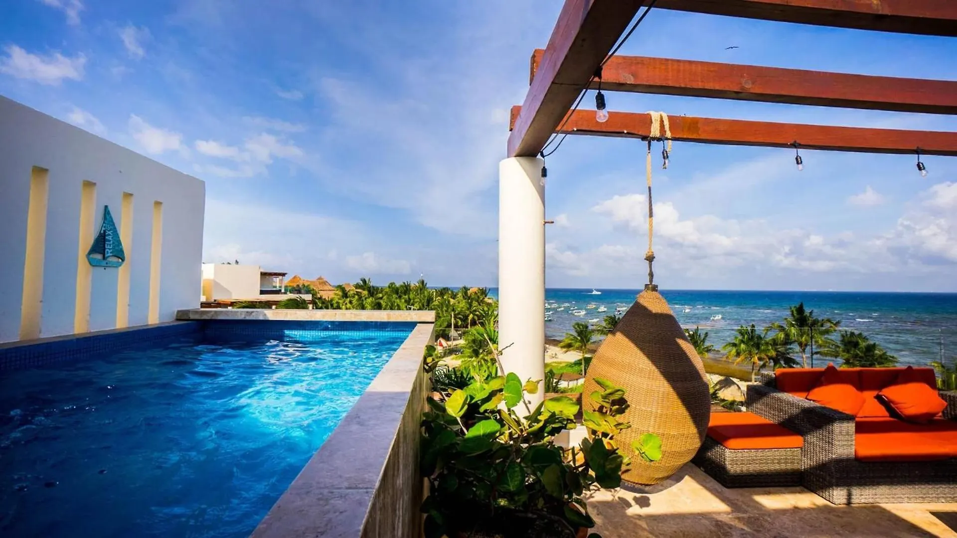 פלאייה דל כרמן The Elements Oceanfront & Beachside Condo Hotel מקסיקו