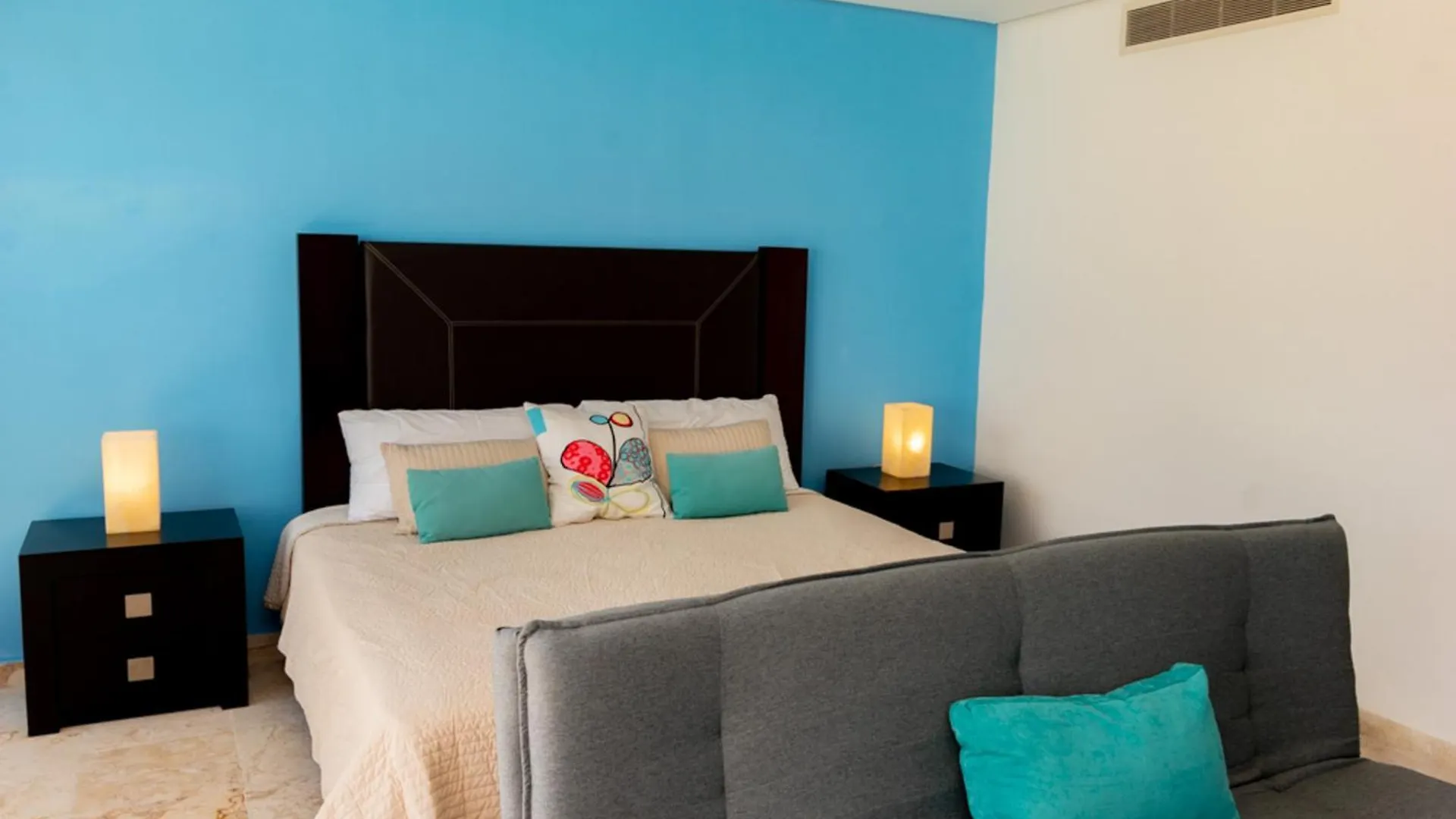 פלאייה דל כרמן The Elements Oceanfront & Beachside Condo Hotel פלאייה דל כרמן
