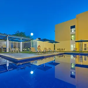 https://city-express-playa-del-carmen.allrivieramayahotels.com