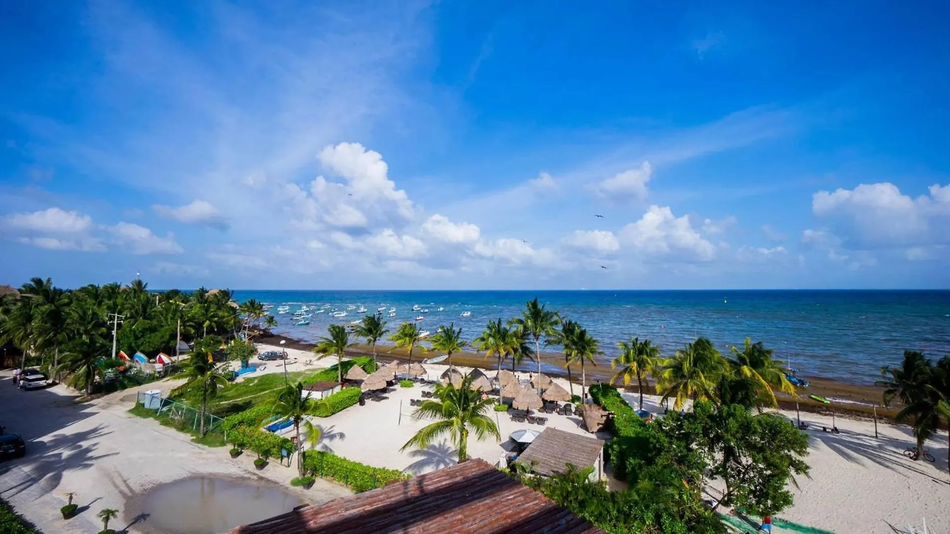The Elements Oceanfront & Beachside Condo Hotel Playa del Carmen