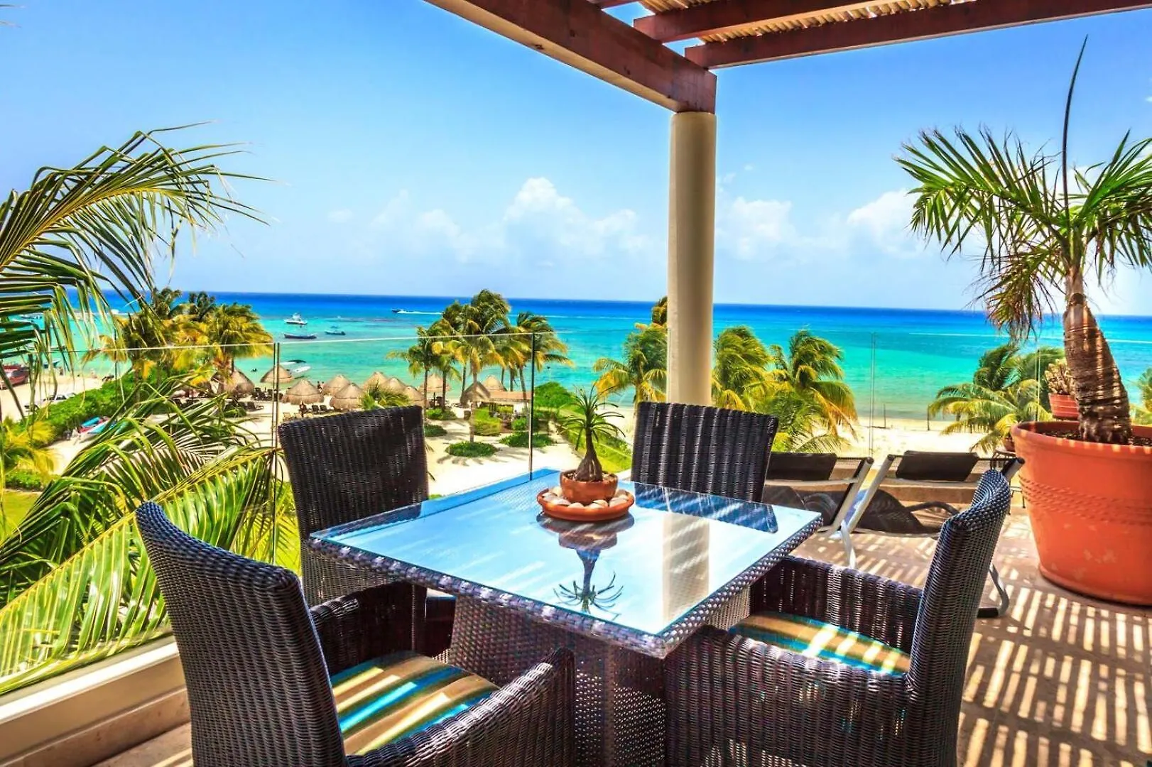 The Elements Oceanfront & Beachside Condo Hotel Playa del Carmen 4*,  Mexico