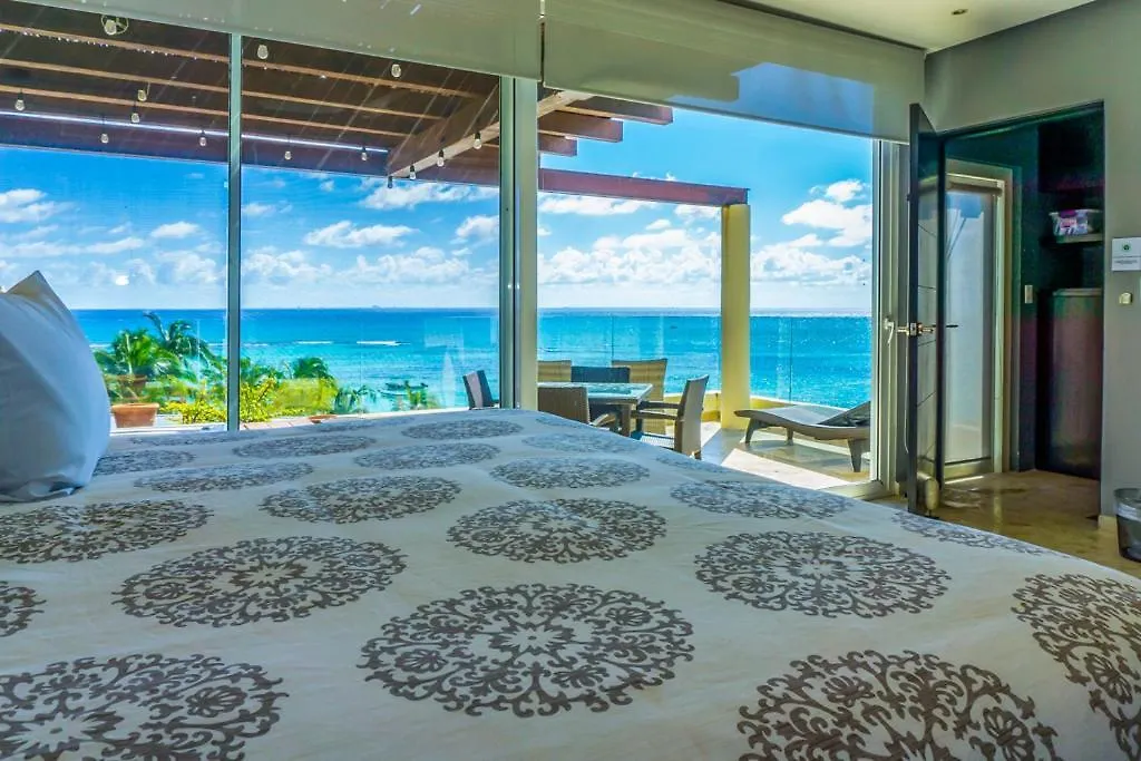 Aparthotel The Elements Oceanfront & Beachside Condo Hotel Playa del Carmen